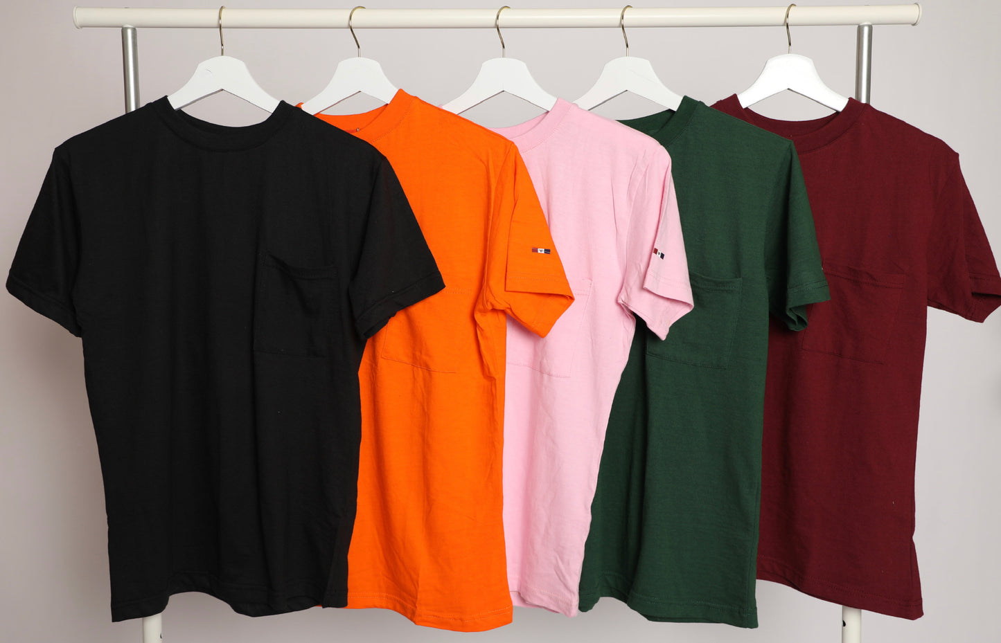 Basic slim fit t-shirt with chest pocket